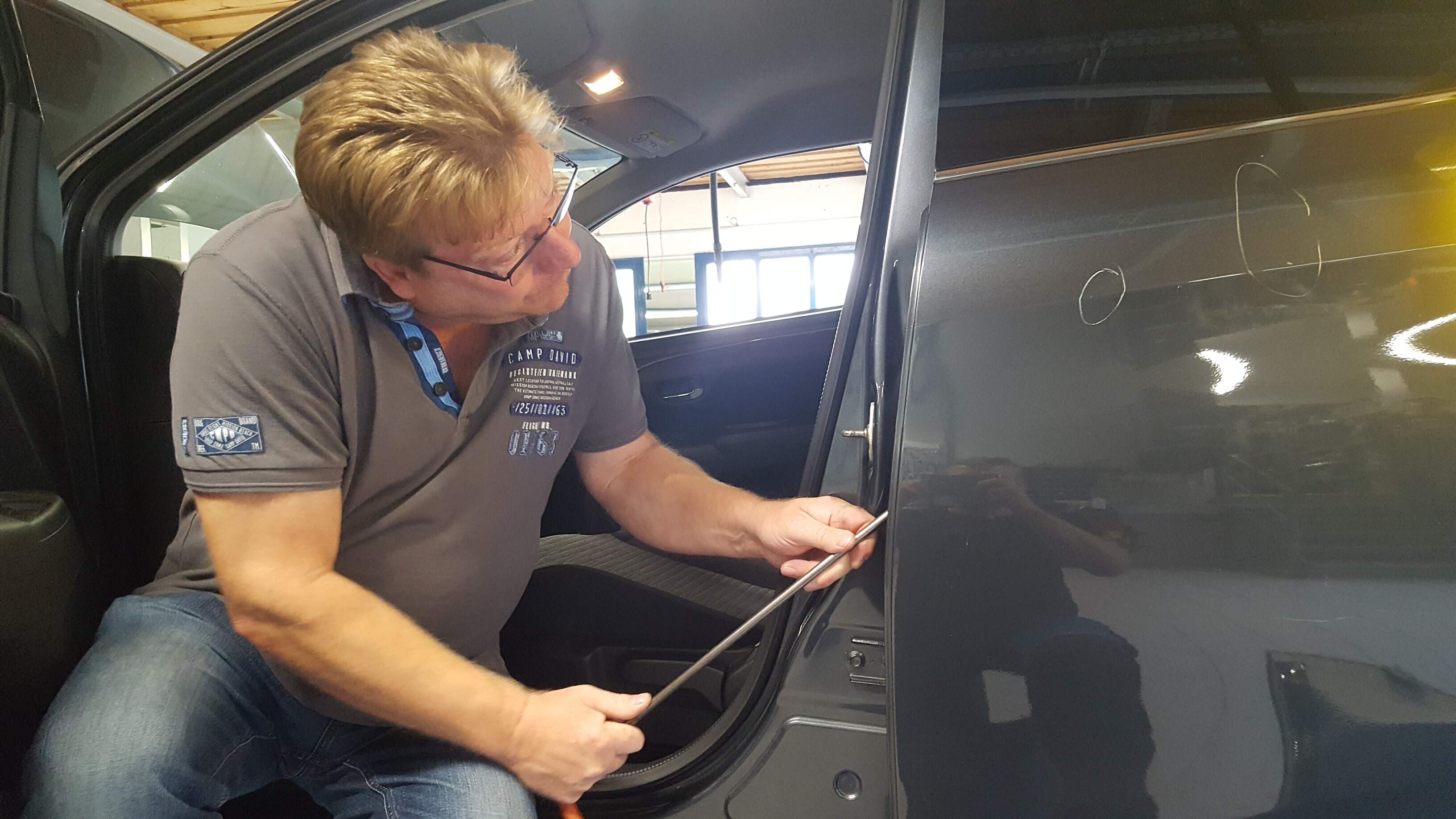 Stefan Sidler — erfahrener Drücktechniker und Schulungsleiter der Dellen Akademie